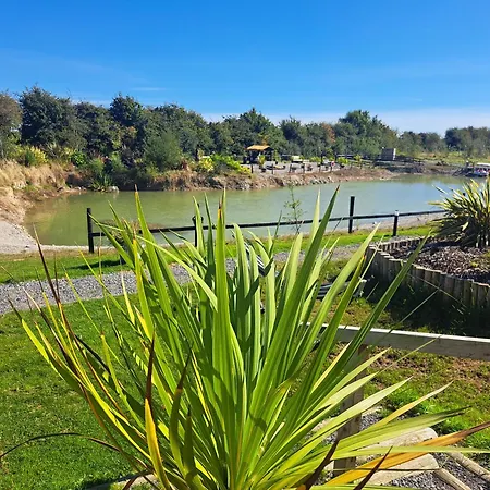 Pond Hazel With Hot Tub Rathdowney