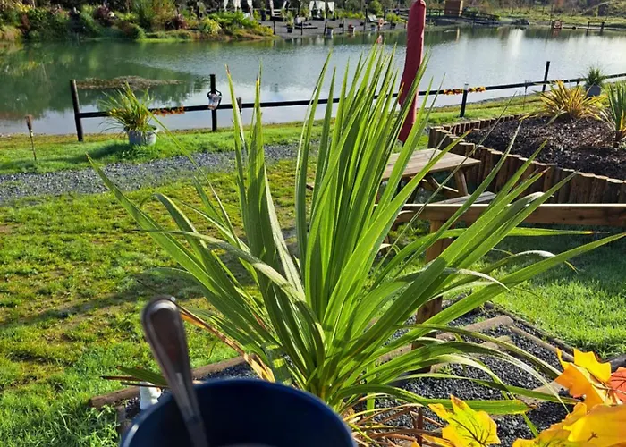 Bed and breakfast Pond Hazel With Hot Tub